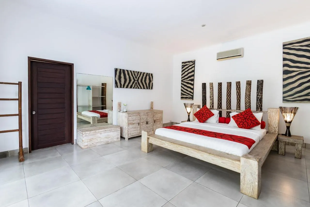 Villa Relaxing Tropical Oasis Nestled Between Canggu & Seminyak