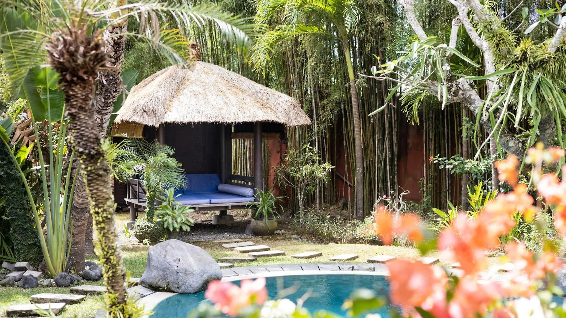 Relaxing Tropical Oasis Nestled Between Canggu & Seminyak